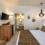 Hill 아파트호텔 4*