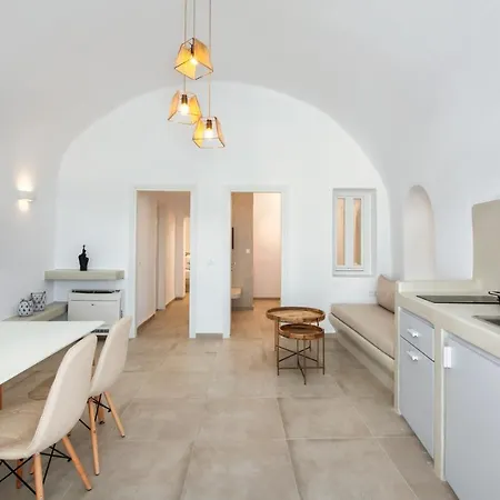 Aparthotel Hill Fira (Santorini)