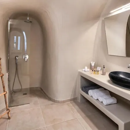Aparthotel Hill 4*