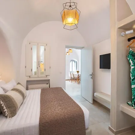 Aparthotel Hill Fira (Santorini)