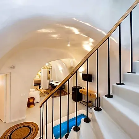 Hill 4* Fira (Santorini)