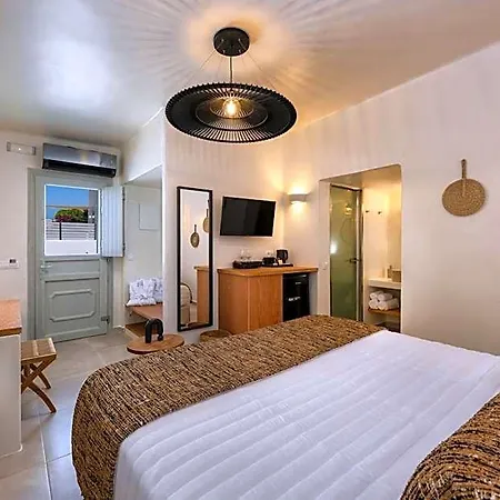 Hill Aparthotel Fira (Santorini)