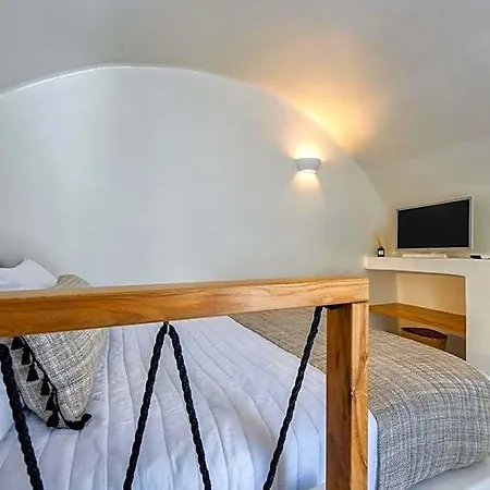 Aparthotel Hill 4*