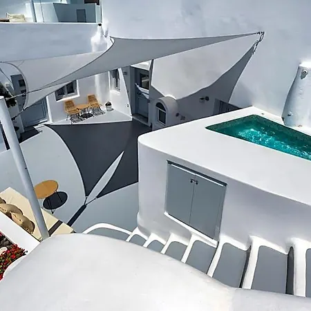 Hill Aparthotel 4*