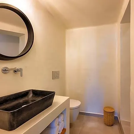 Hill Aparthotel Fira (Santorini)