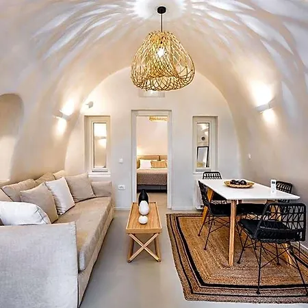 Hill 4* Fira (Santorini)