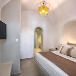 Hill 4* Fira (Santorini)