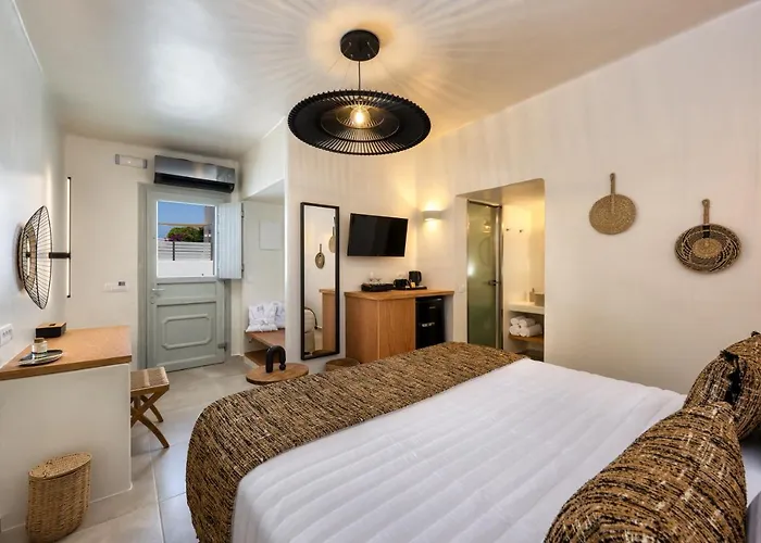 Aparthotel Hill Firá