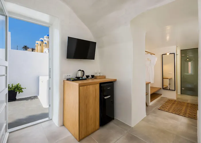 Aparthotel Hill Firá